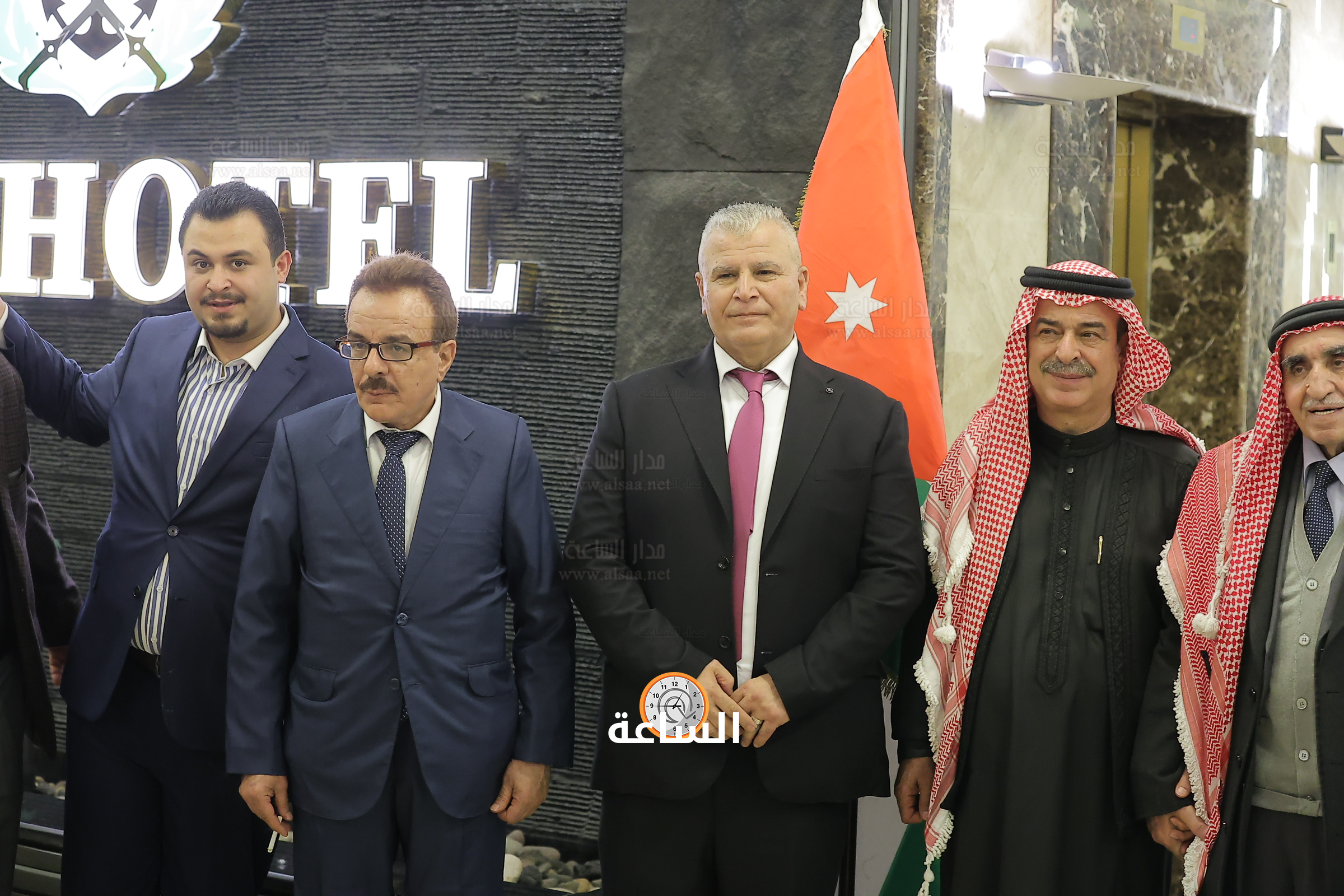 Madar Al-Saa Images 0.25127642894988267