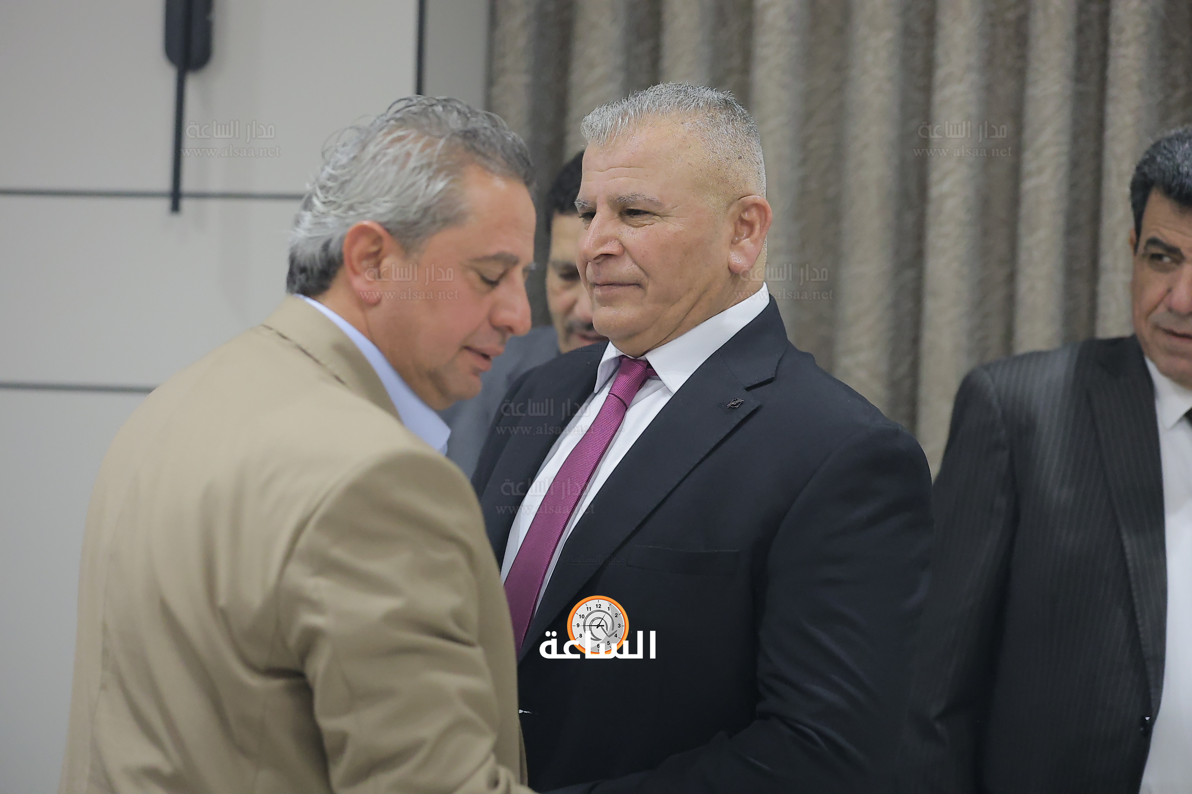 Madar Al-Saa Images 0.6677592165533279