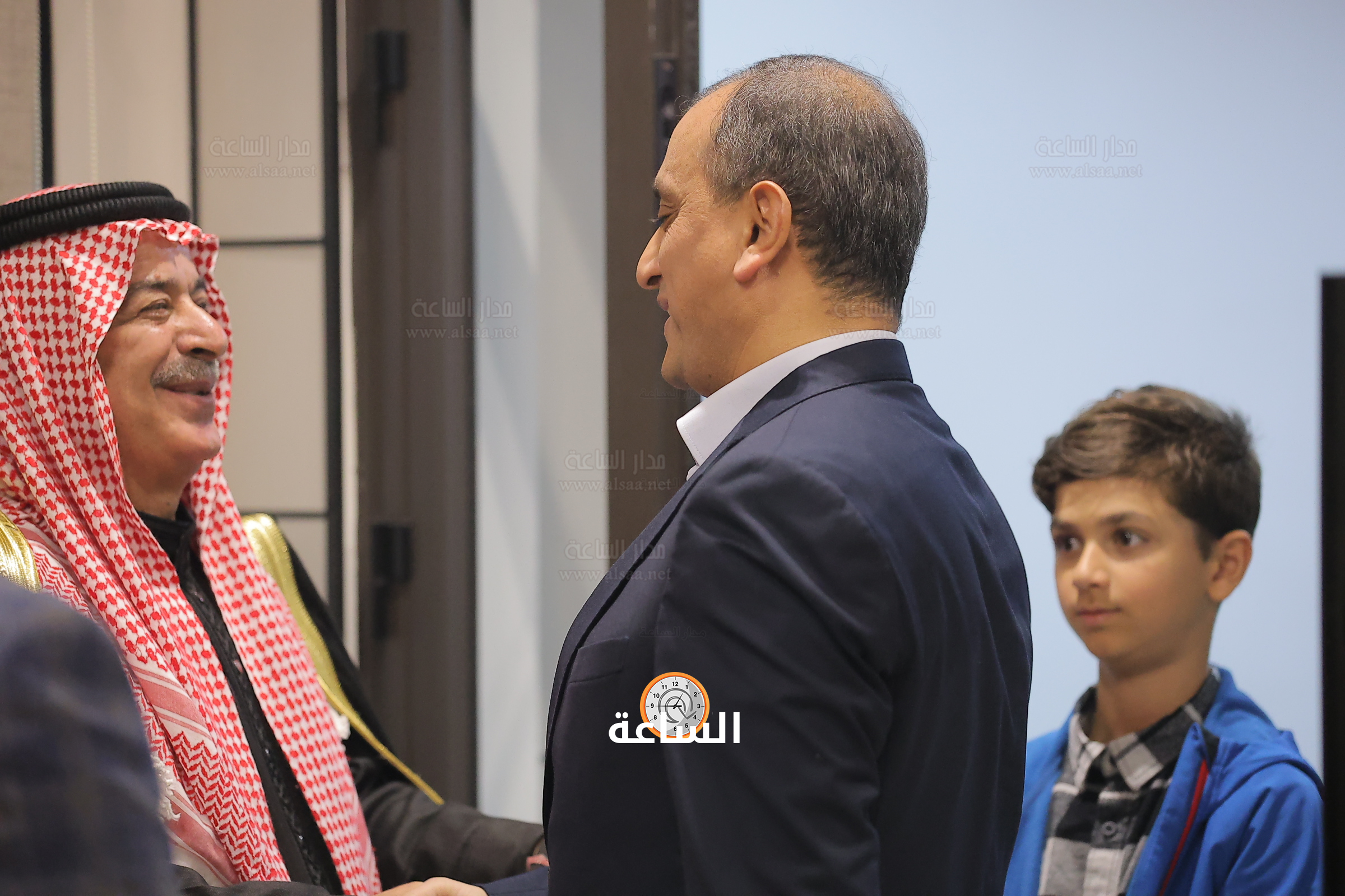 Madar Al-Saa Images 0.39353137836667795