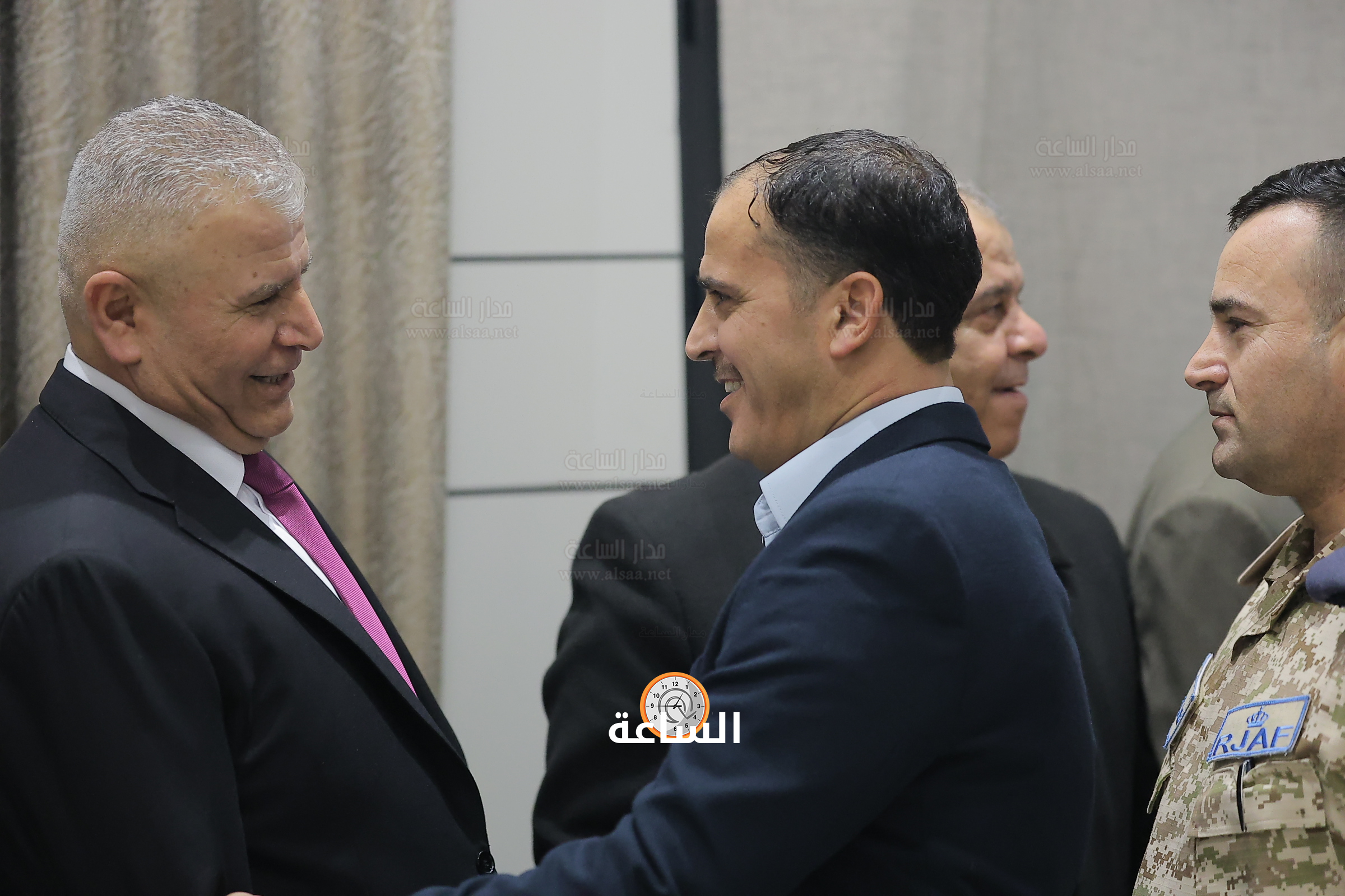 Madar Al-Saa Images 0.41646387050790556