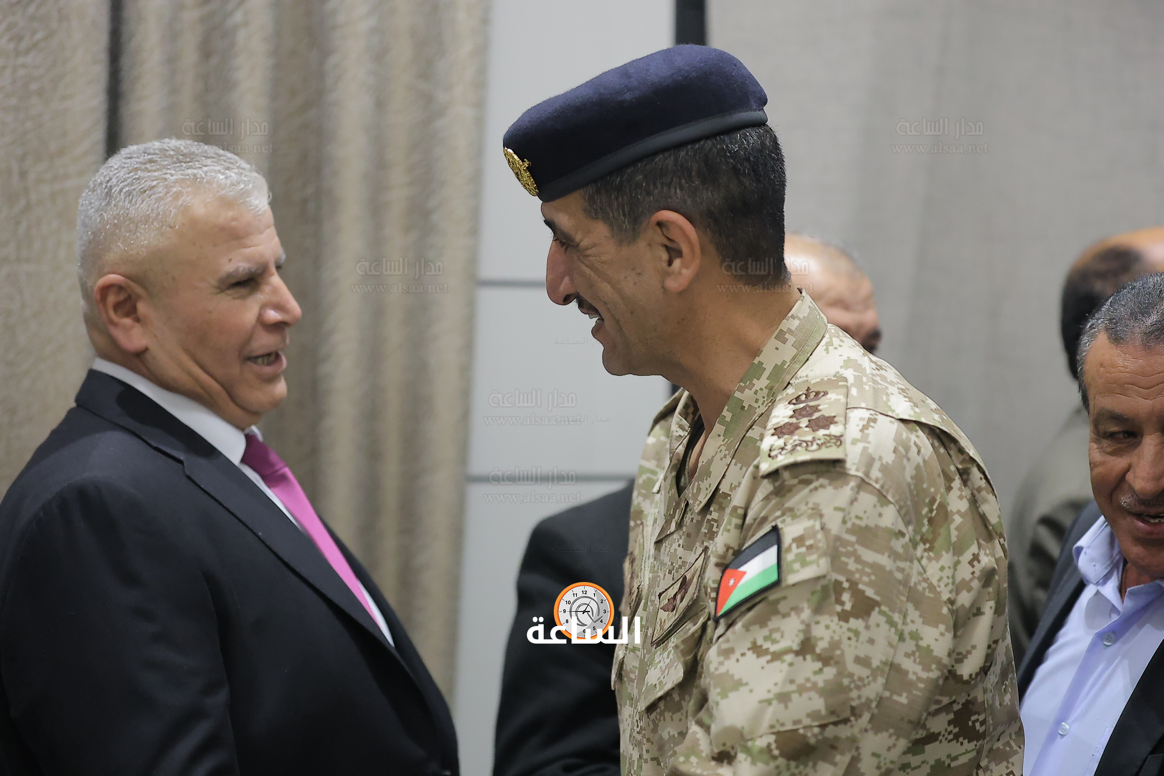 Madar Al-Saa Images 0.011676925335195598