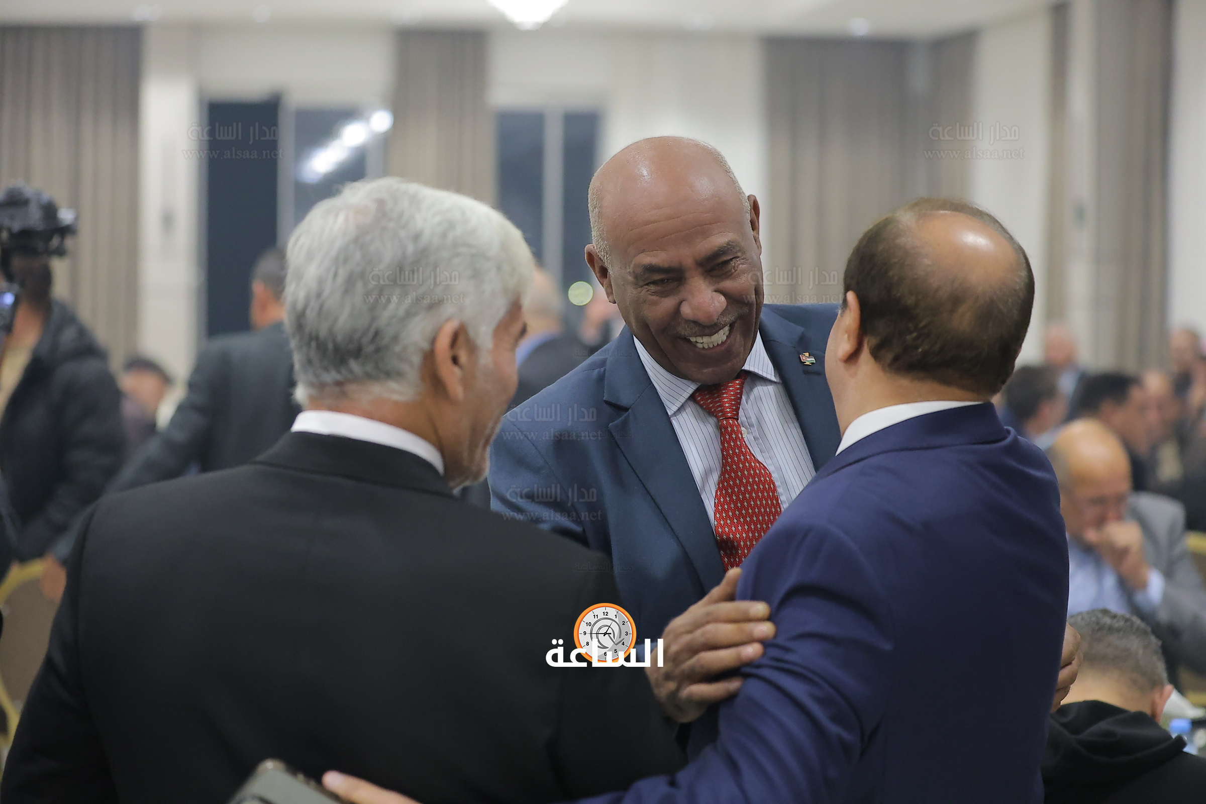 Madar Al-Saa Images 0.6243745480042864