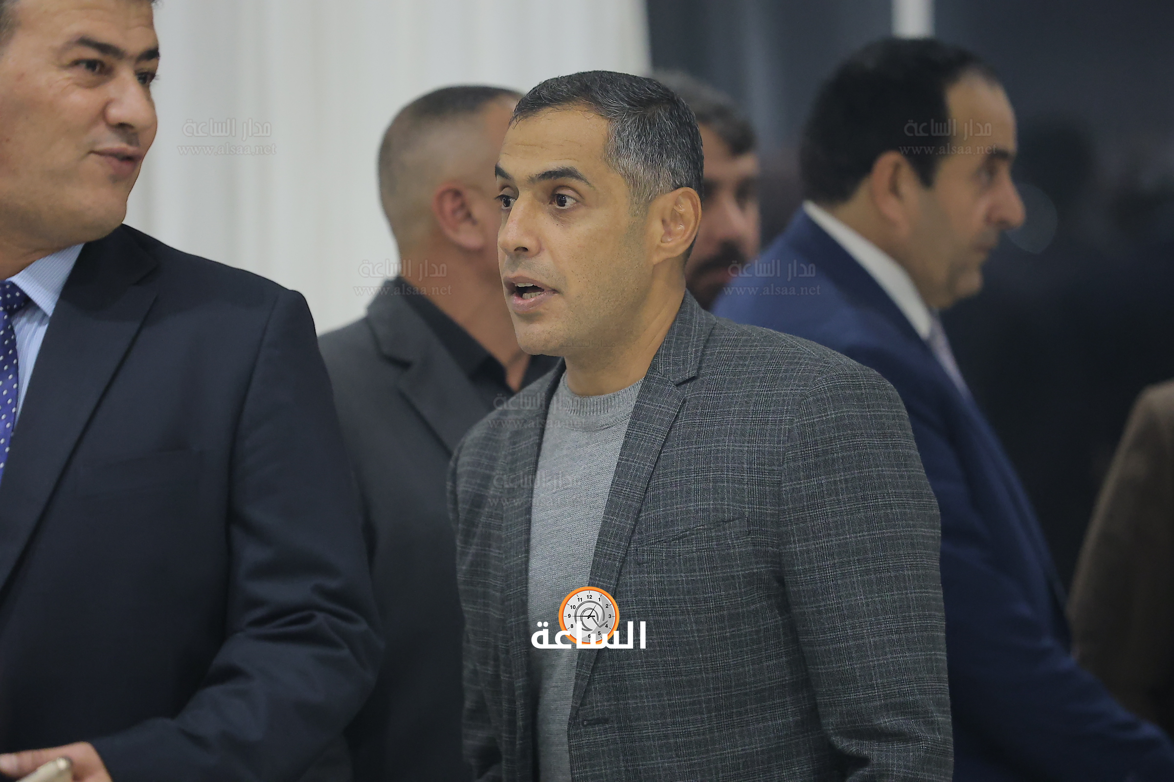 Madar Al-Saa Images 0.3440321841008346