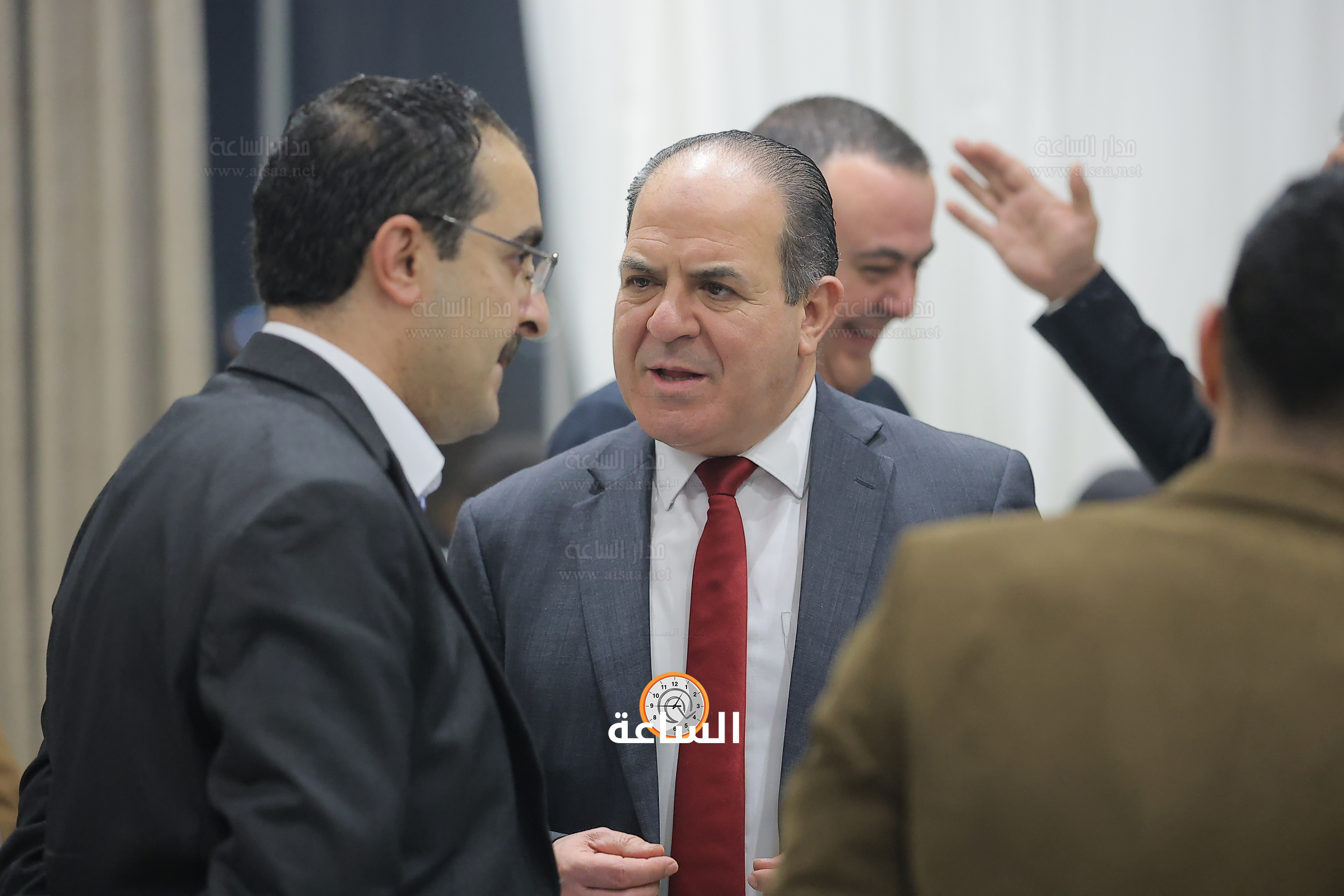 Madar Al-Saa Images 0.24371397164280728