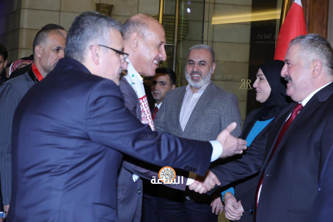 Madar Al-Saa Images 0.3891185777677515