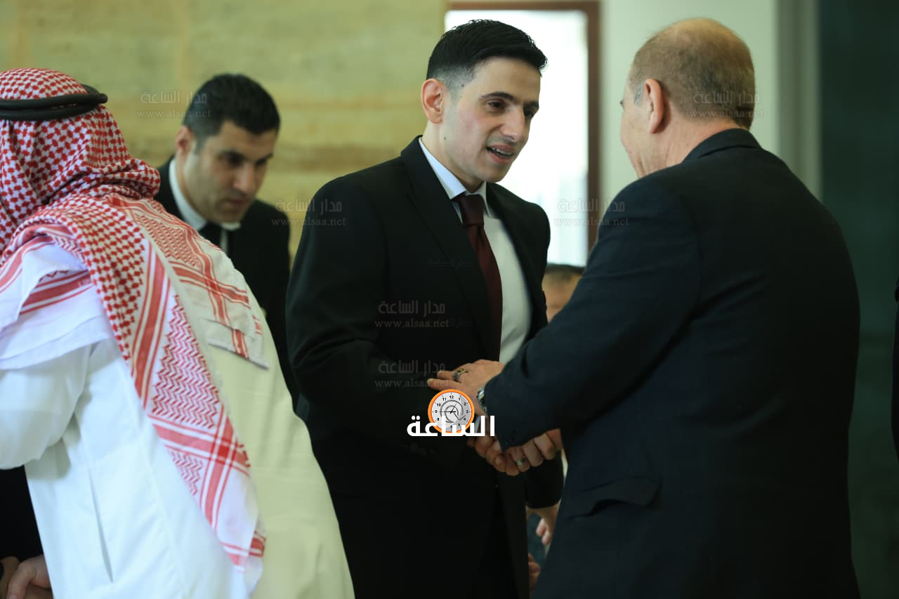 Madar Al-Saa Images 0.6433345850079295