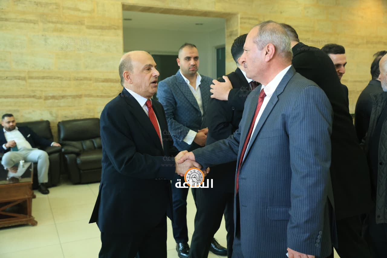 Madar Al-Saa Images 0.147828265747857