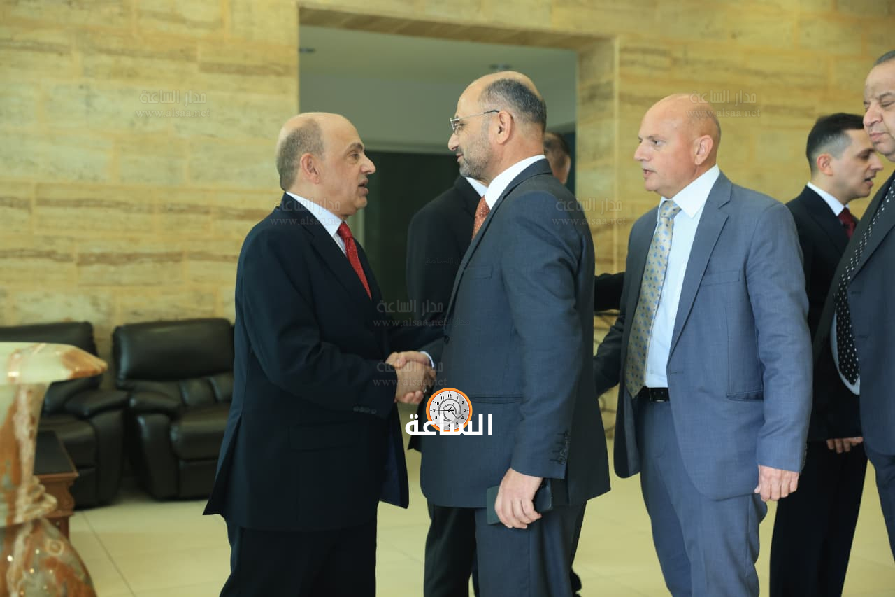 Madar Al-Saa Images 0.5405668805255248