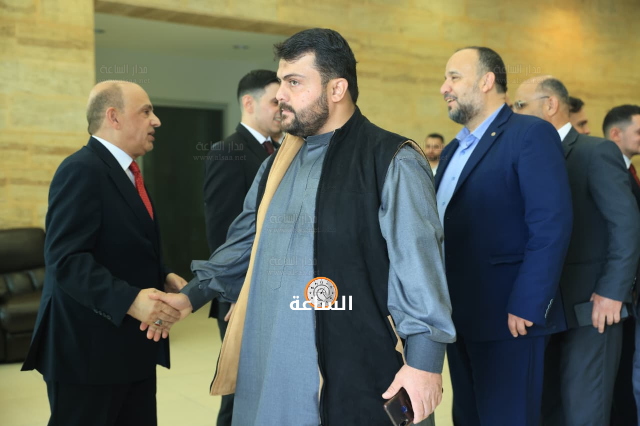 Madar Al-Saa Images 0.4055944279017908