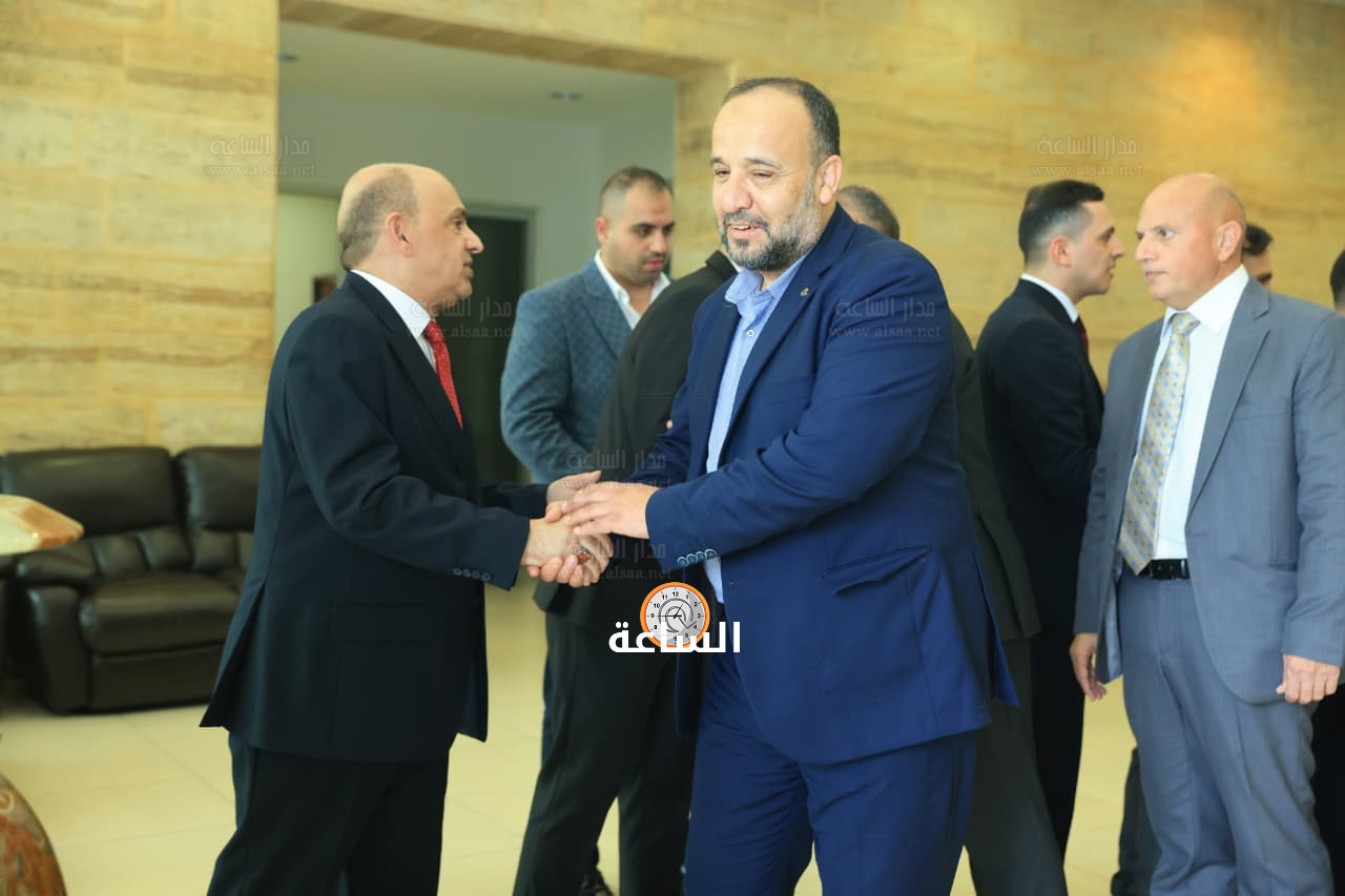 Madar Al-Saa Images 0.3174469792186304