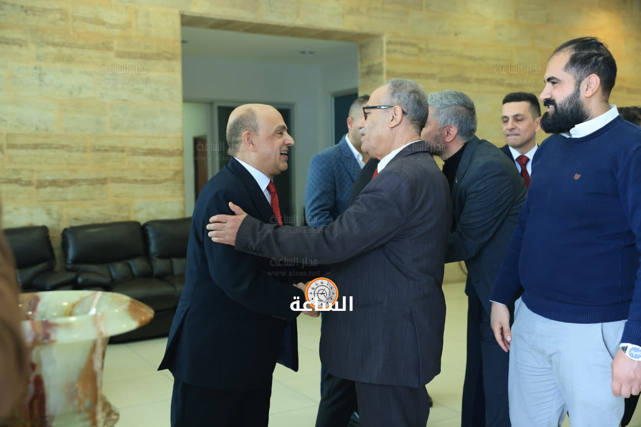 Madar Al-Saa Images 0.1350598902908715