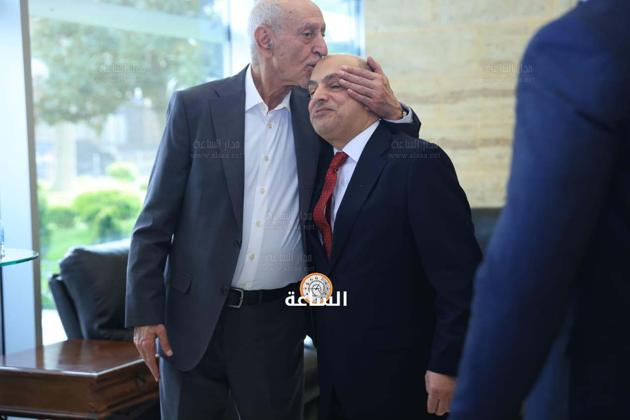 Madar Al-Saa Images 0.26569614934675256