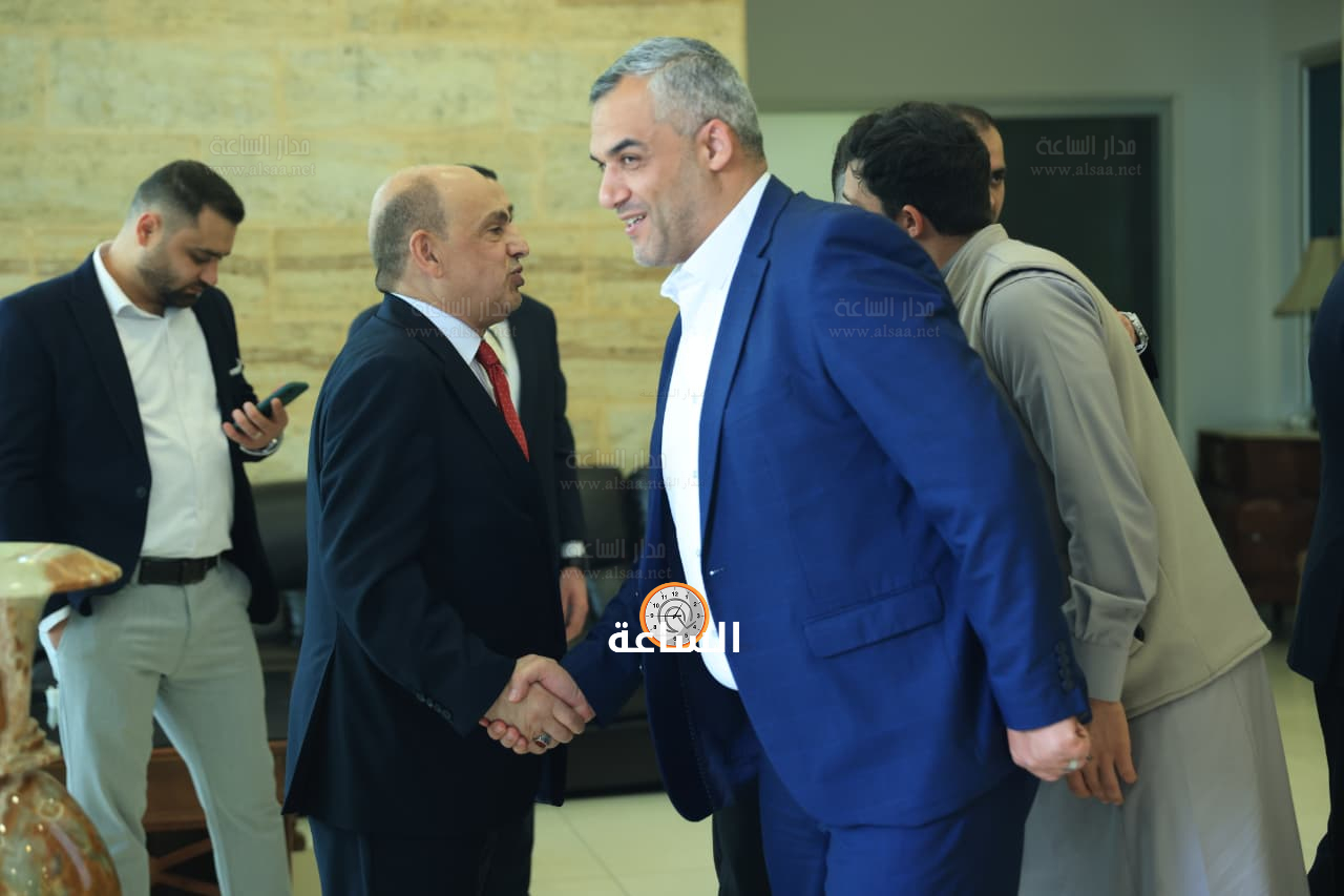 Madar Al-Saa Images 0.8800443200520436