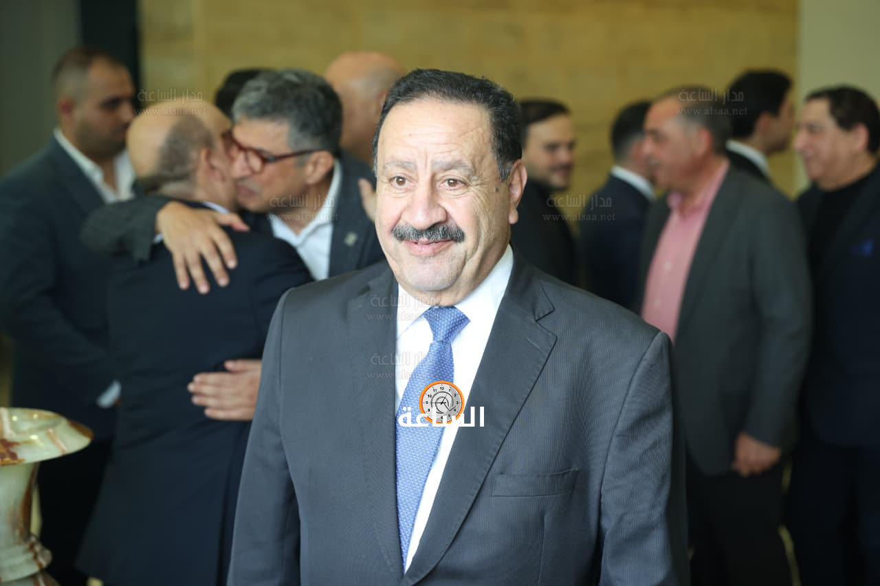 Madar Al-Saa Images 0.6511954679312162