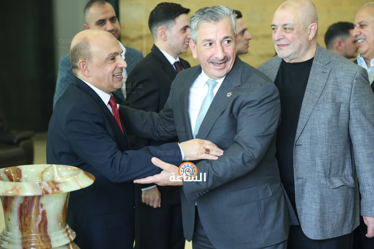 Madar Al-Saa Images 0.6822560835789775