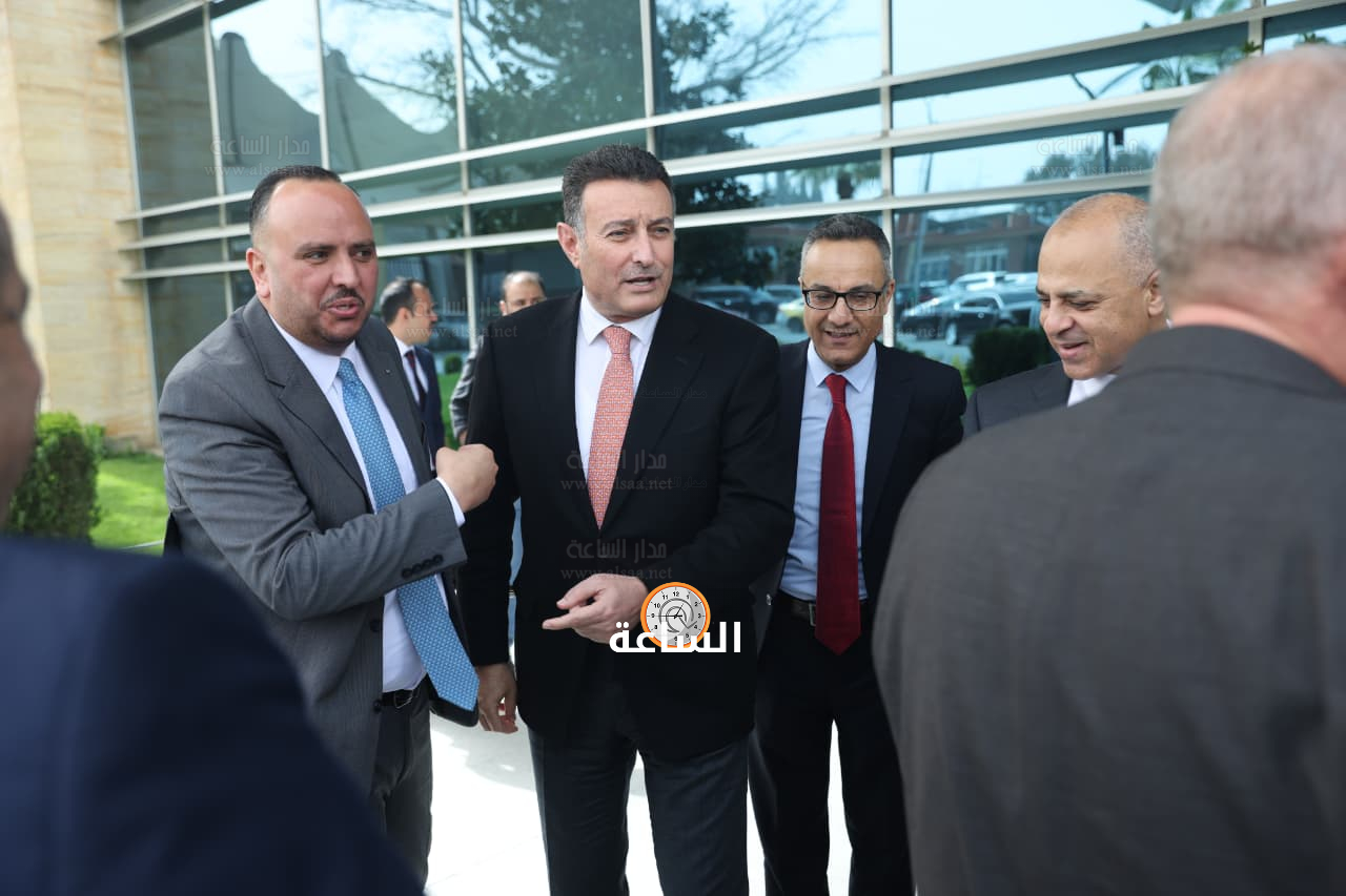 Madar Al-Saa Images 0.9497874668528489