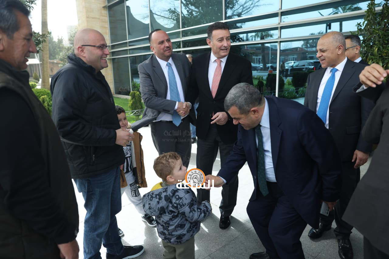 Madar Al-Saa Images 0.8904884462288091