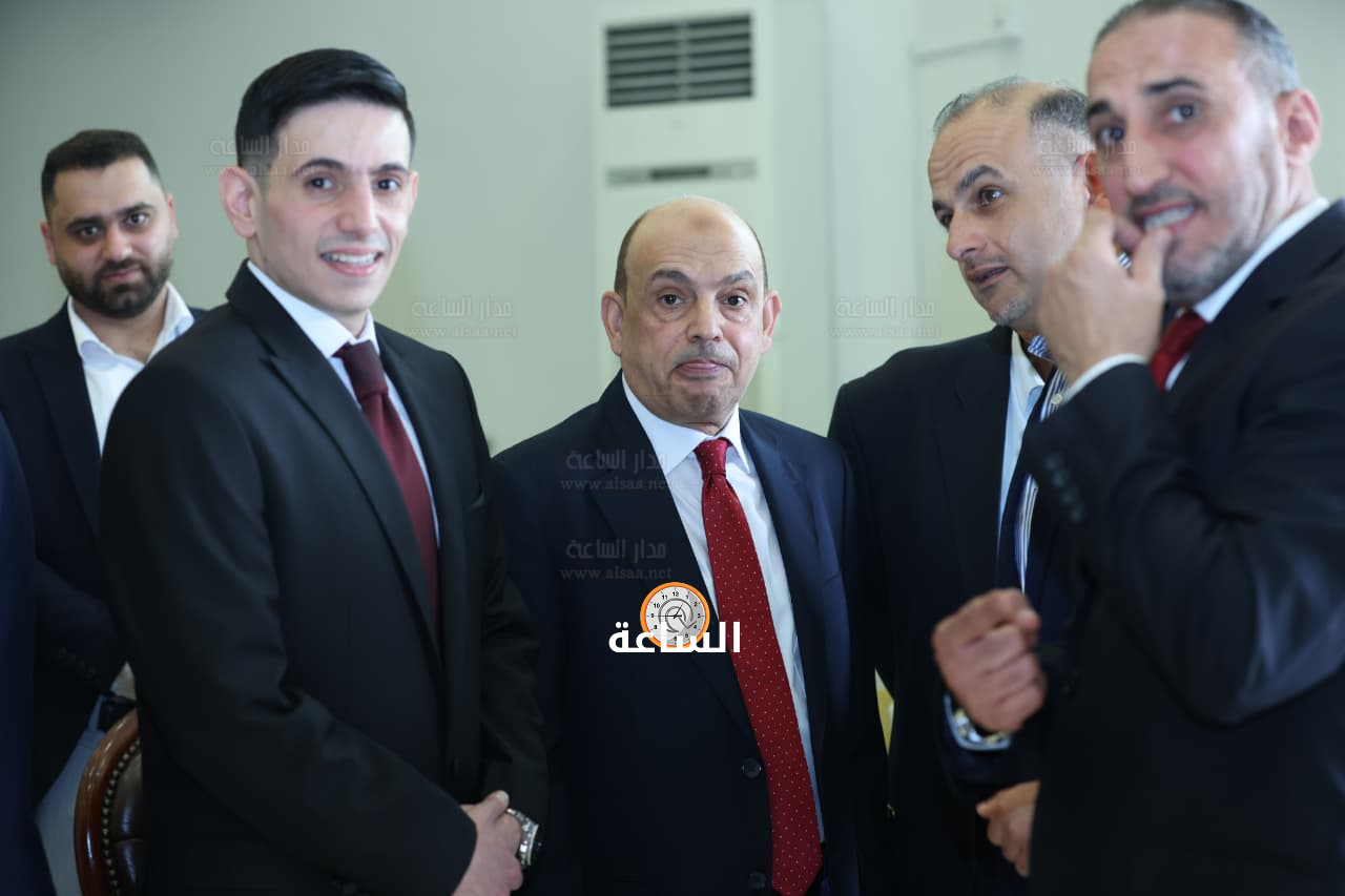 Madar Al-Saa Images 0.556577837066703