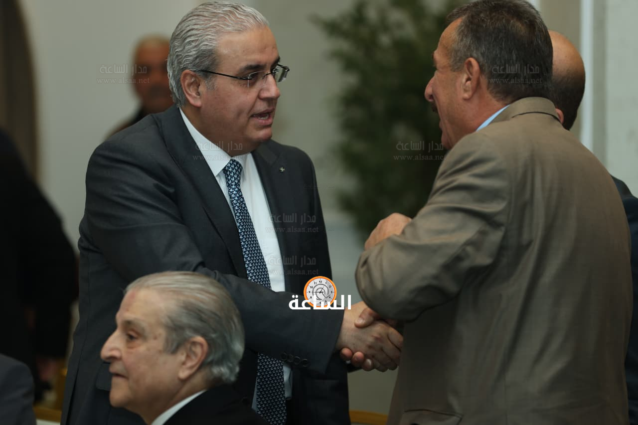 Madar Al-Saa Images 0.9901088112941288