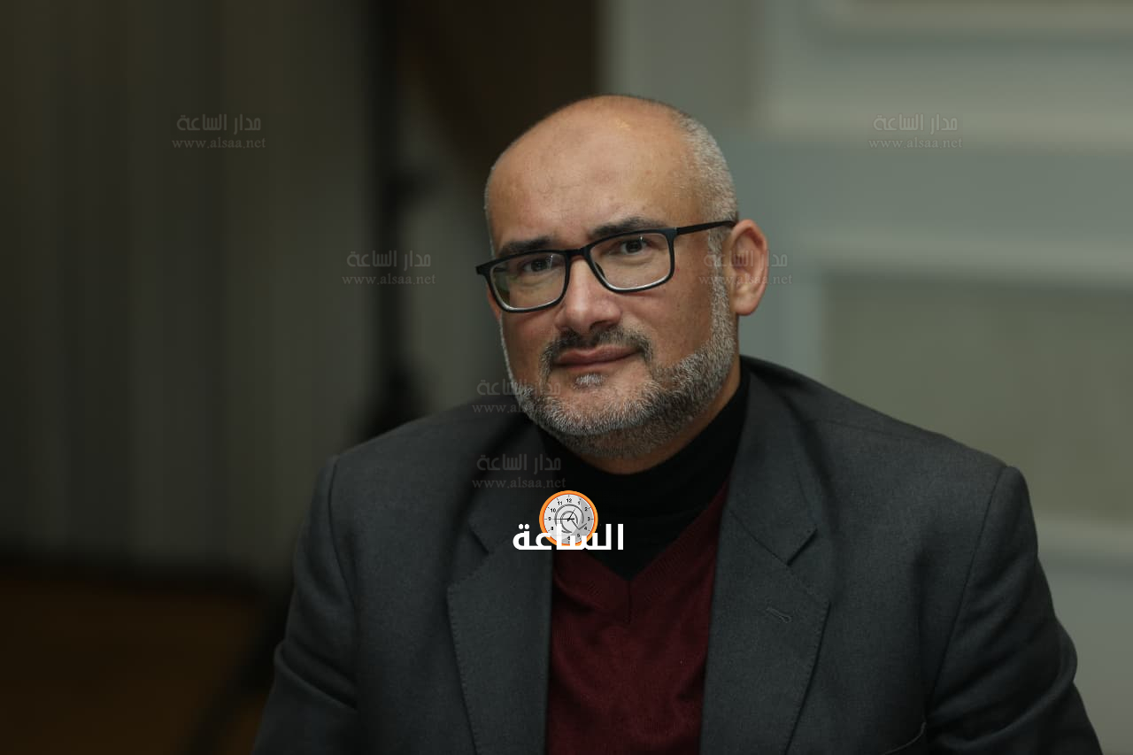 Madar Al-Saa Images 0.4118003018298164