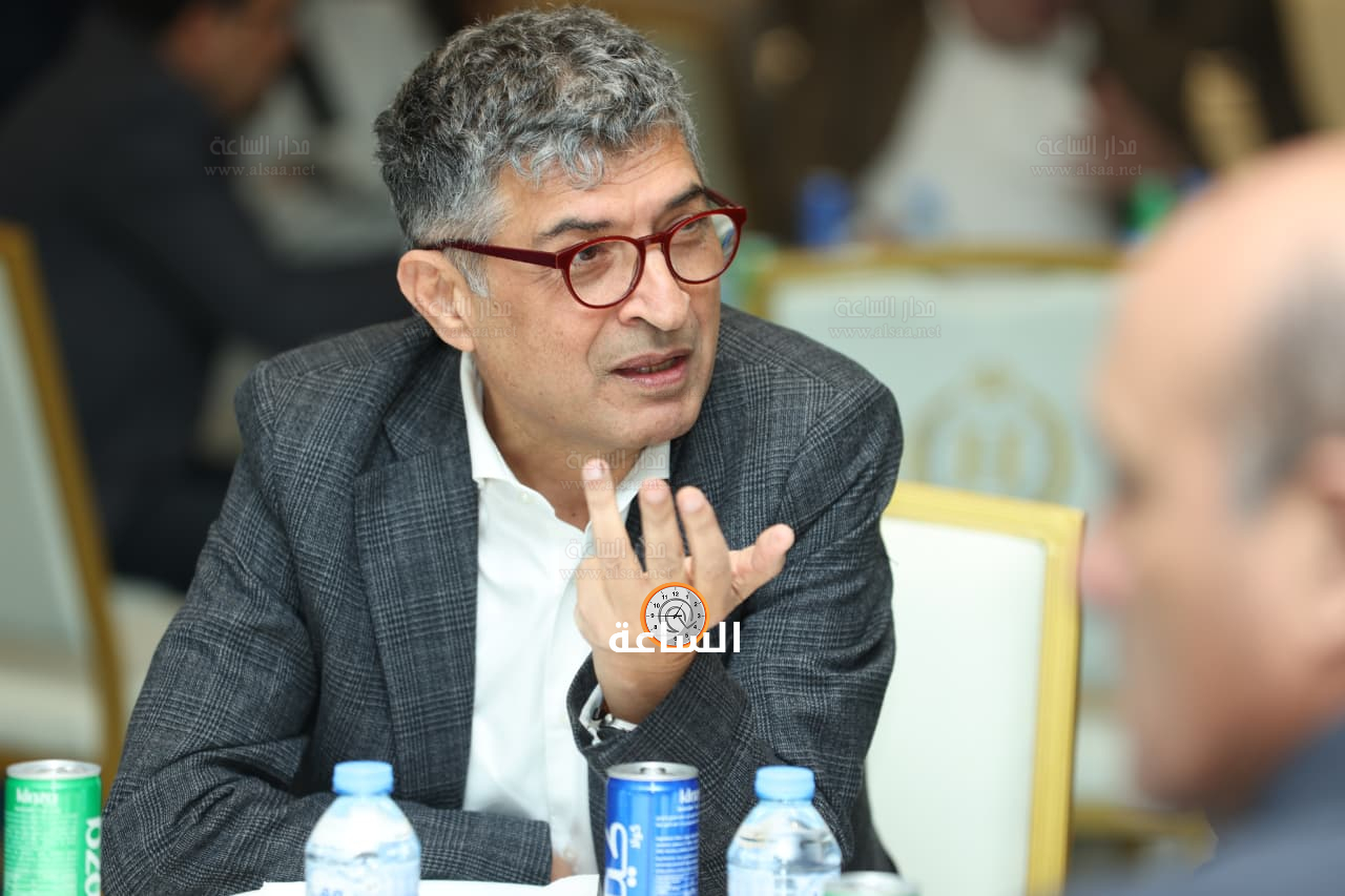 Madar Al-Saa Images 0.3368841048250608