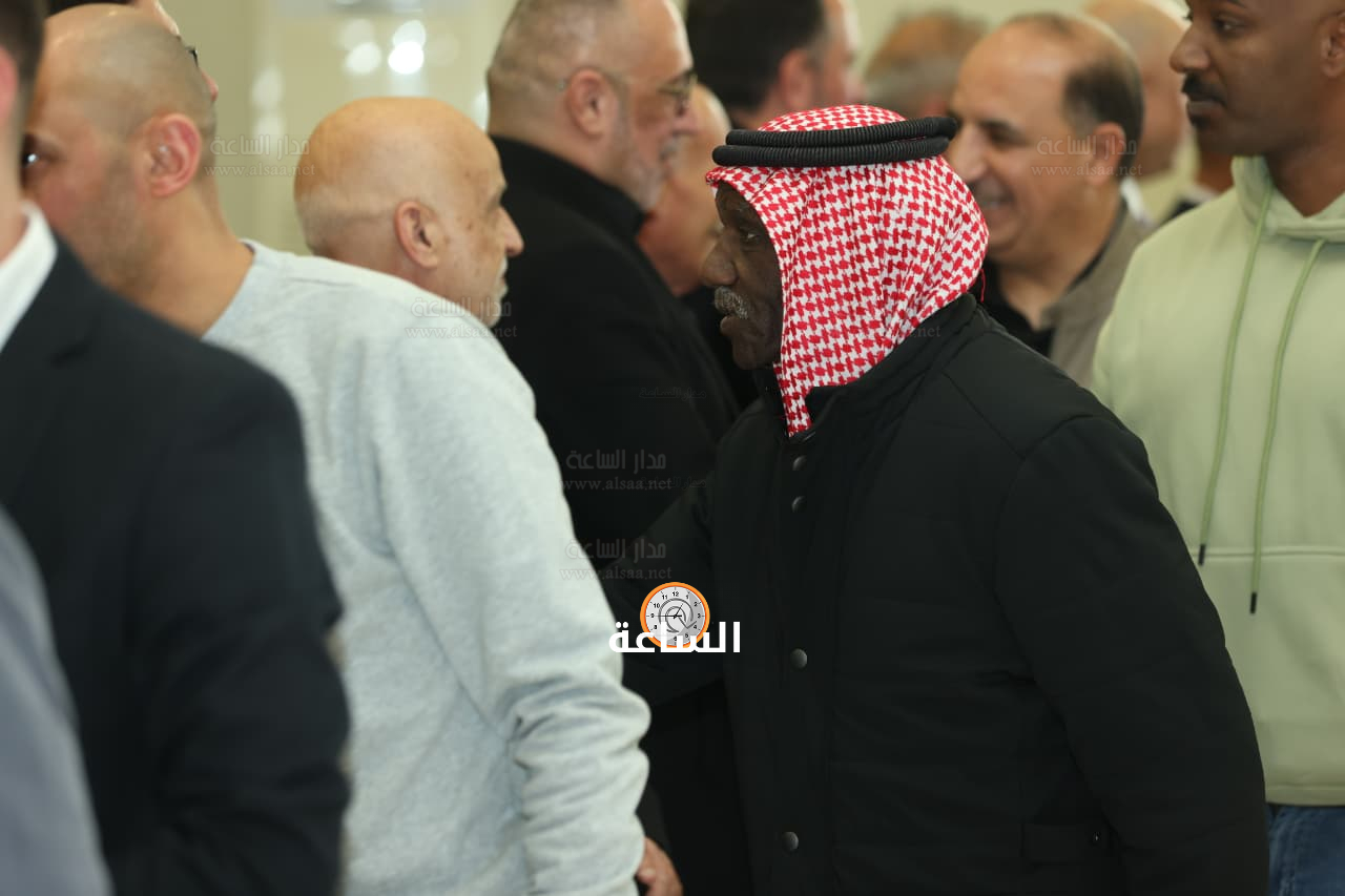 Madar Al-Saa Images 0.2347885219375936