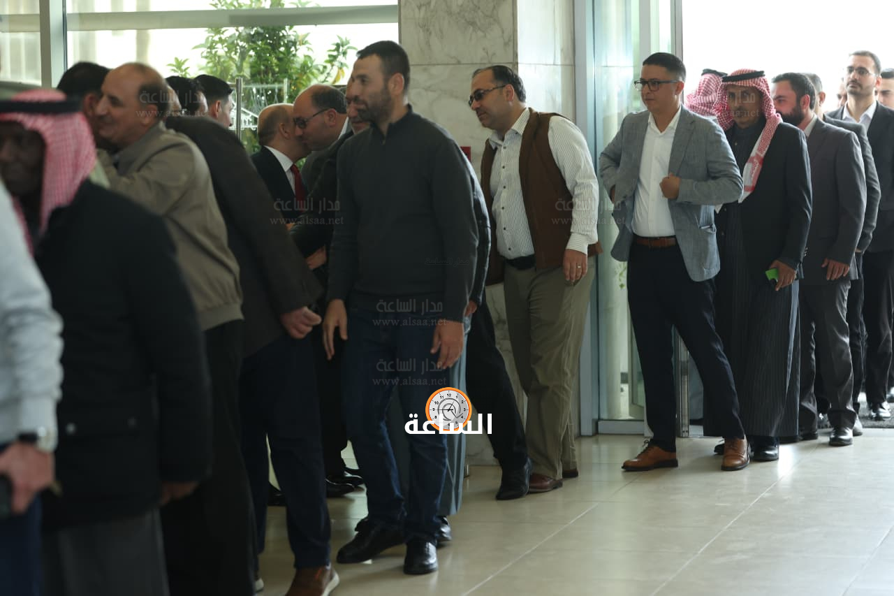 Madar Al-Saa Images 0.43758123684187233