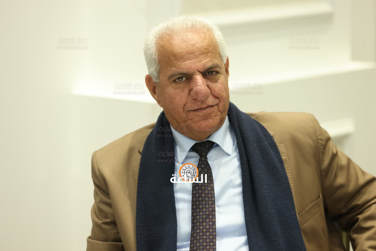 Madar Al-Saa Images 0.7808644176729873