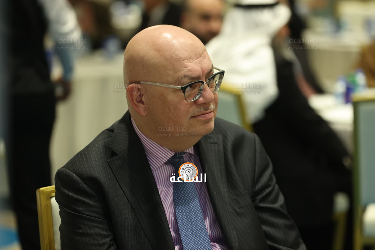 Madar Al-Saa Images 0.008304259615384724