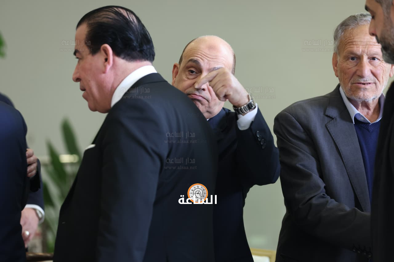 Madar Al-Saa Images 0.5848941648344206