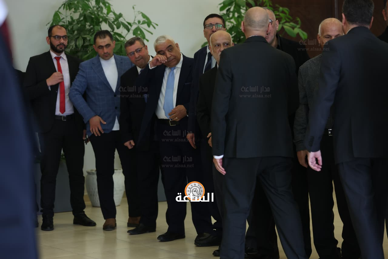 Madar Al-Saa Images 0.44471708481727346