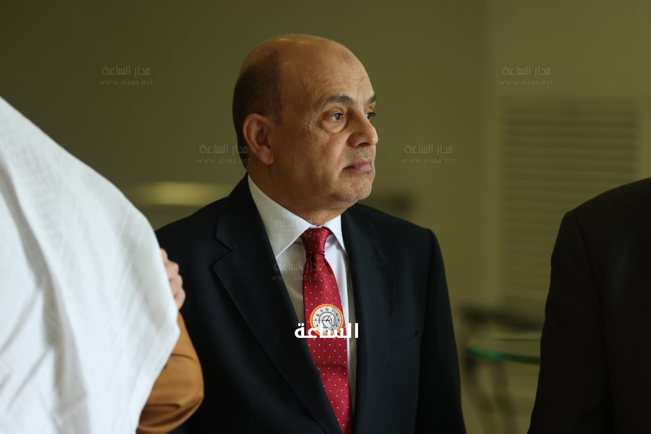 Madar Al-Saa Images 0.46194005566982477