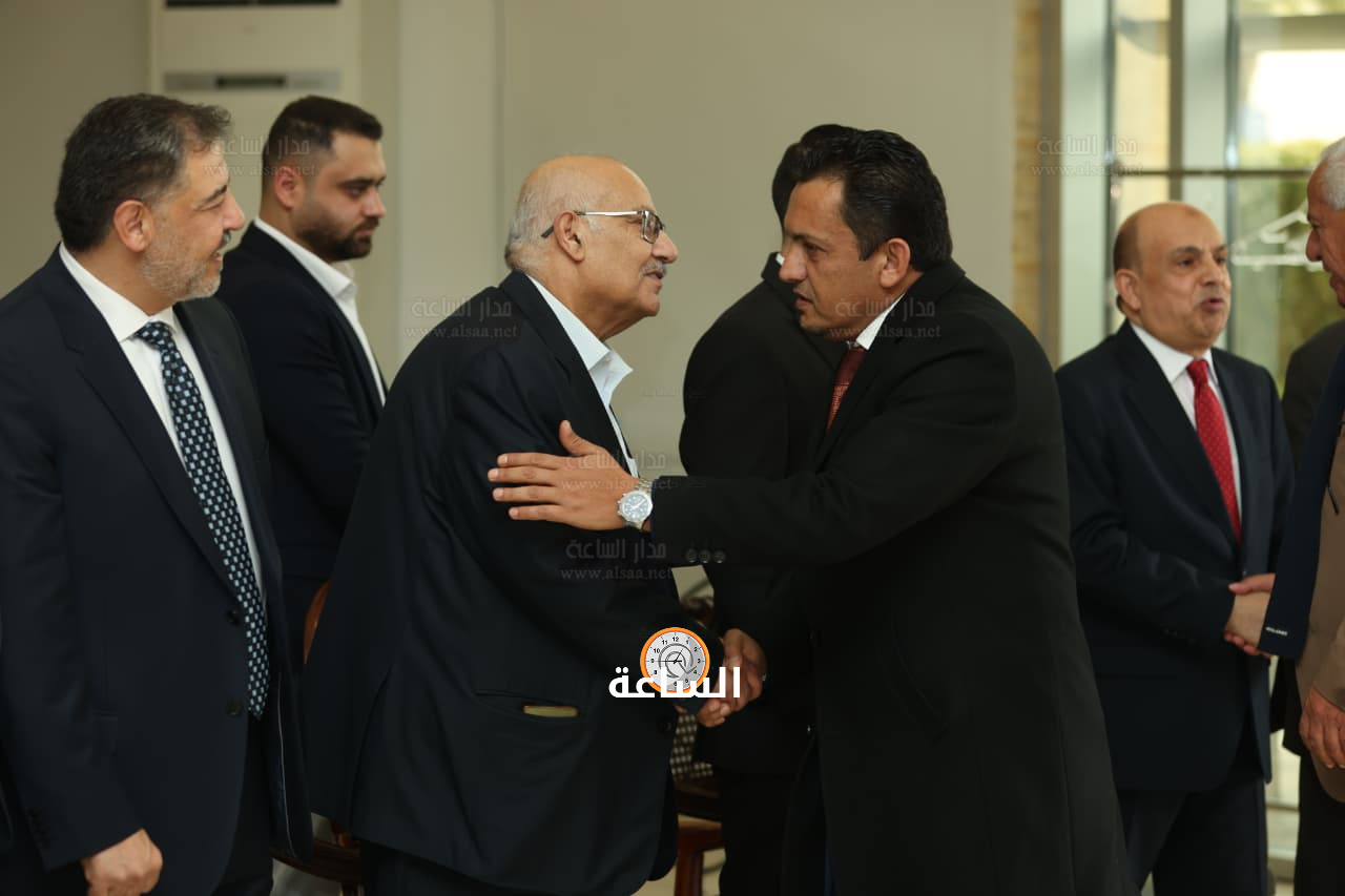 Madar Al-Saa Images 0.515660155964973