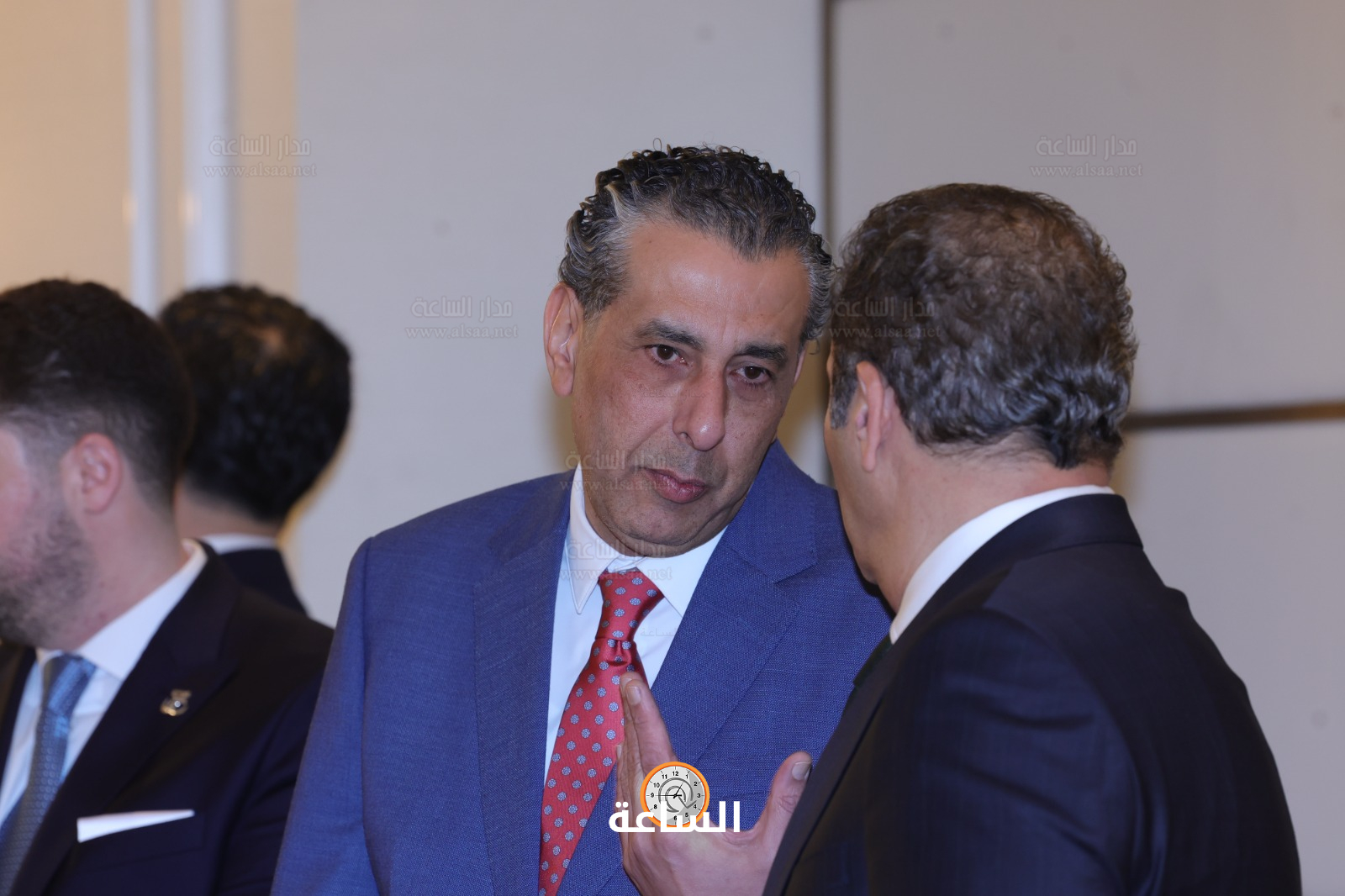 Madar Al-Saa Images 0.1933994580069185