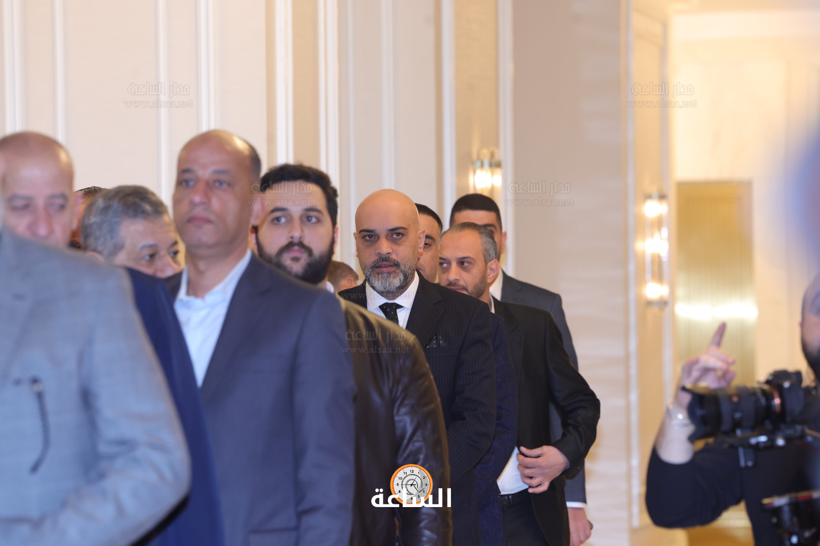 Madar Al-Saa Images 0.3366087465060702