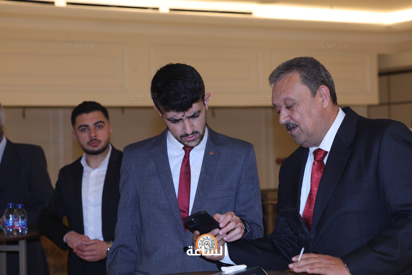 Madar Al-Saa Images 0.048964587678206106