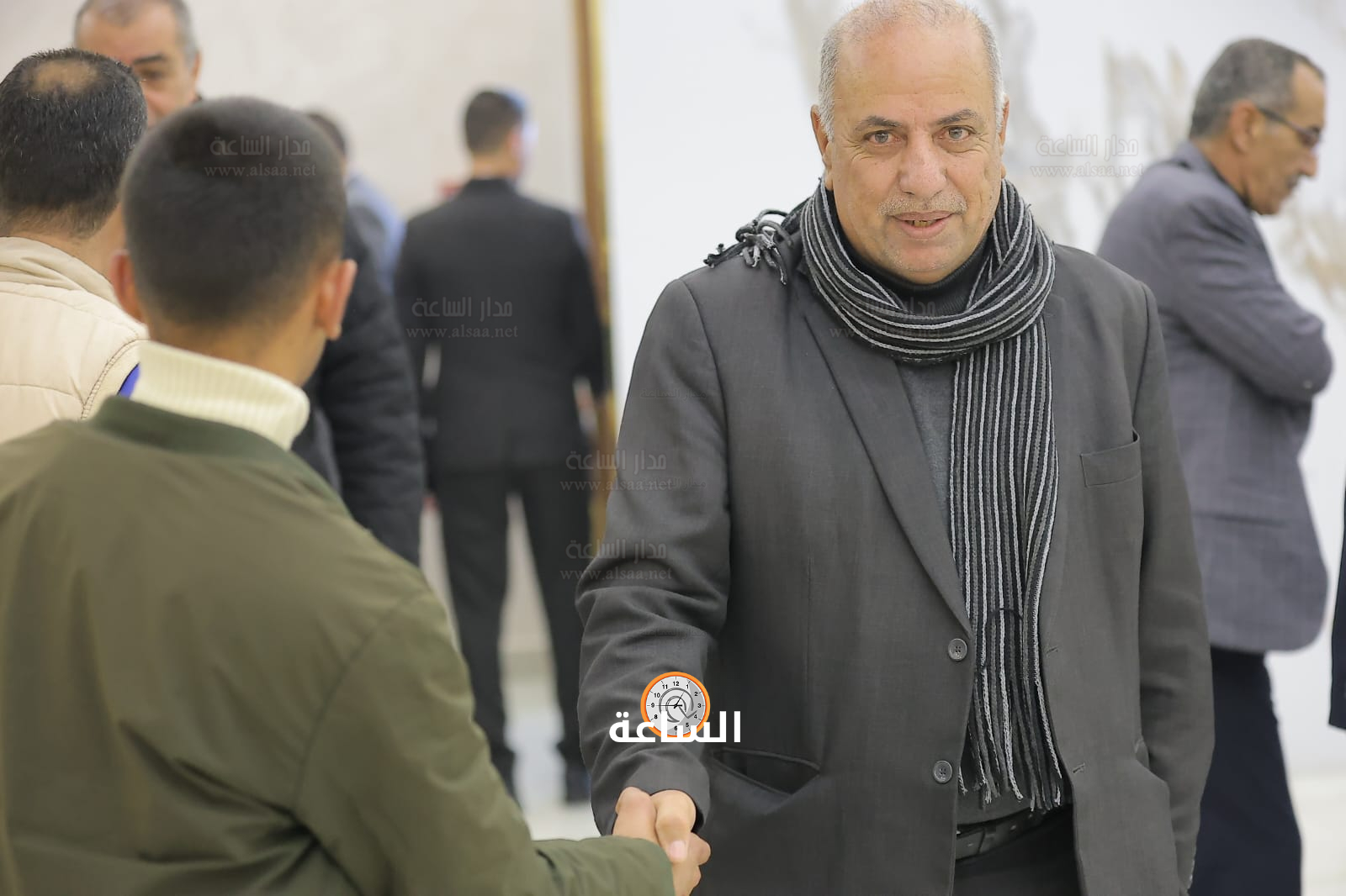 Madar Al-Saa Images 0.243635542117842