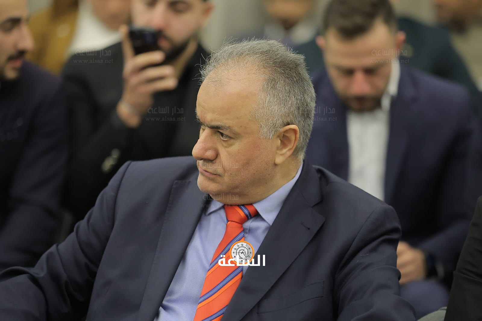 Madar Al-Saa Images 0.24036386372381524