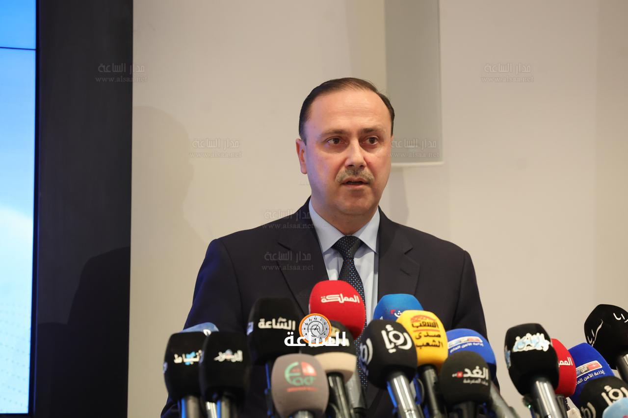 Madar Al-Saa Images 0.8177174416137036