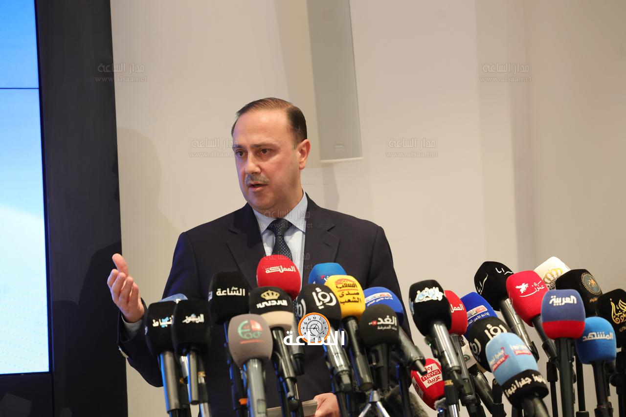 Madar Al-Saa Images 0.9529011602054248