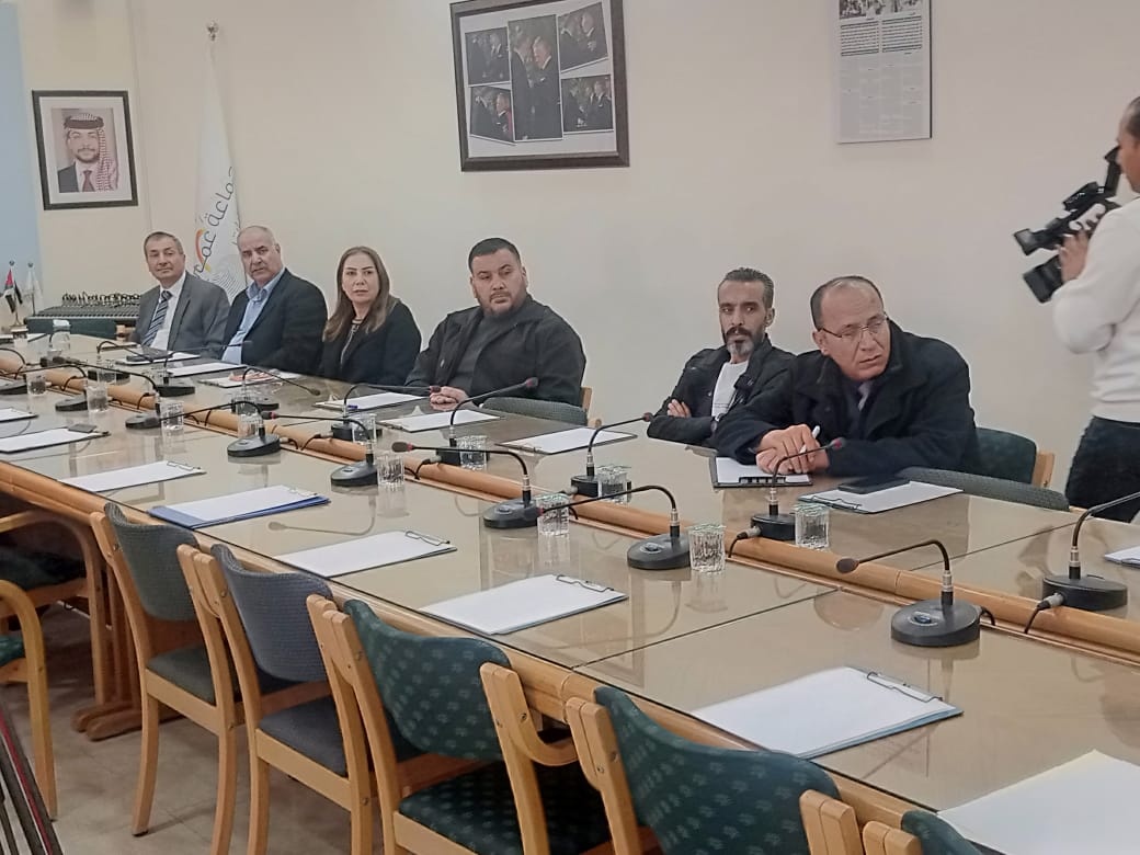 Madar Al-Saa Images 0.6912710643930069