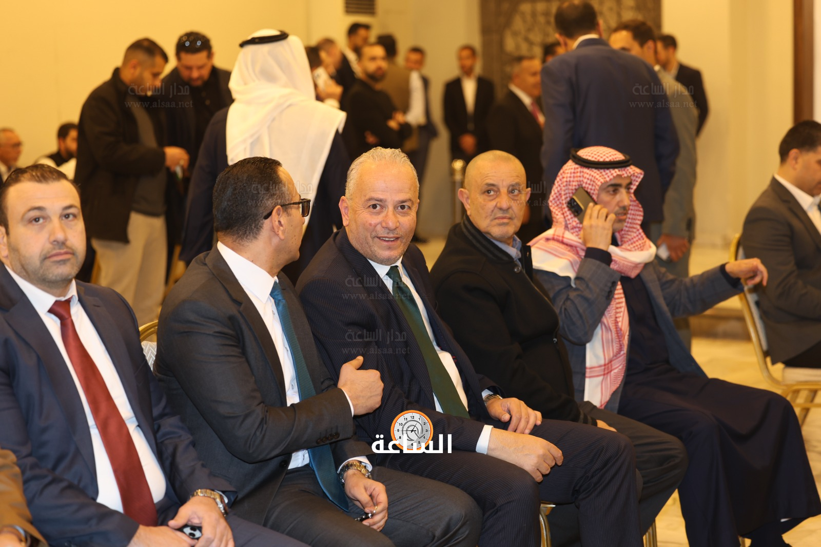 Madar Al-Saa Images 0.448096663682763