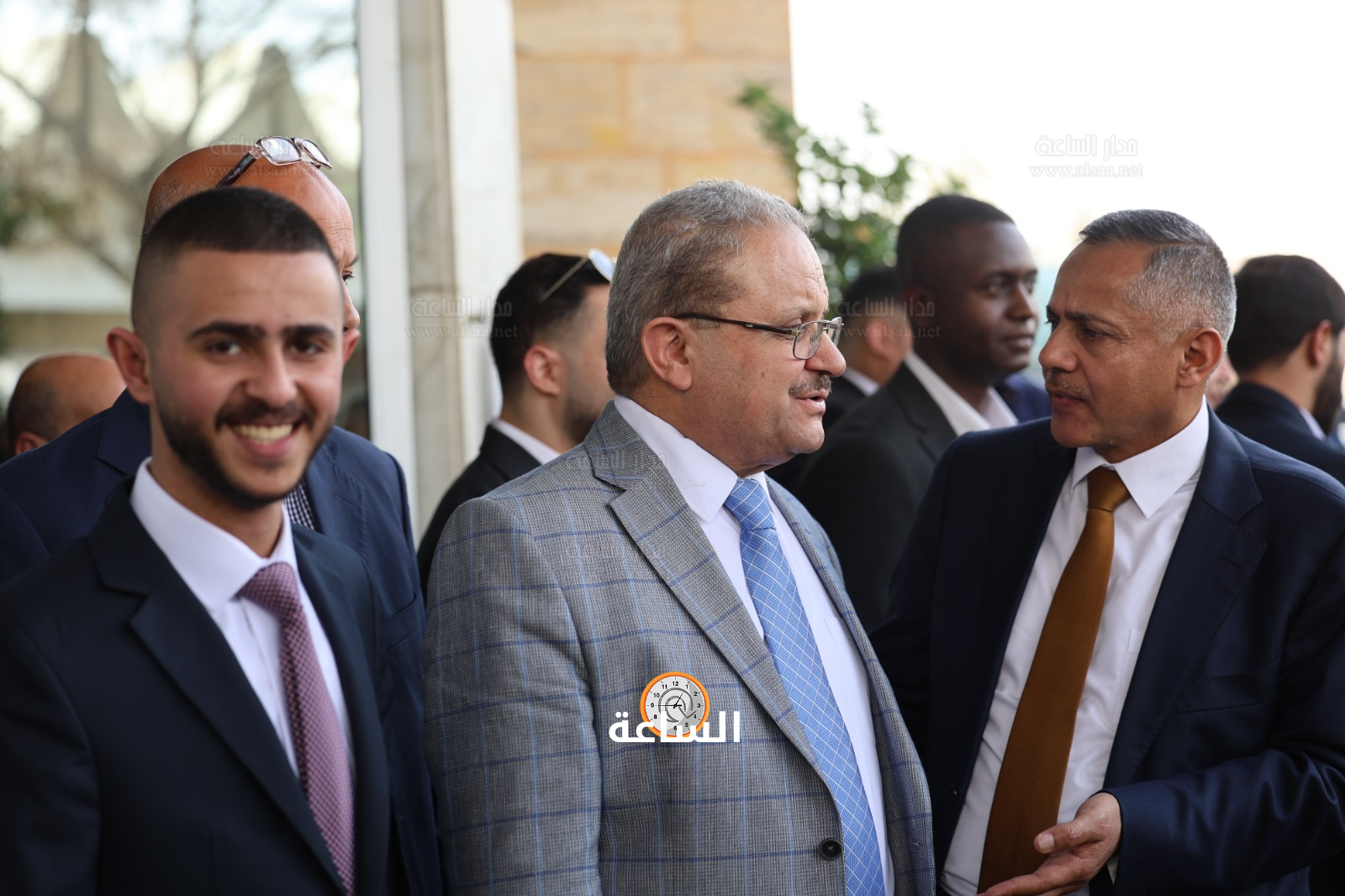 Madar Al-Saa Images 0.9339653524982355