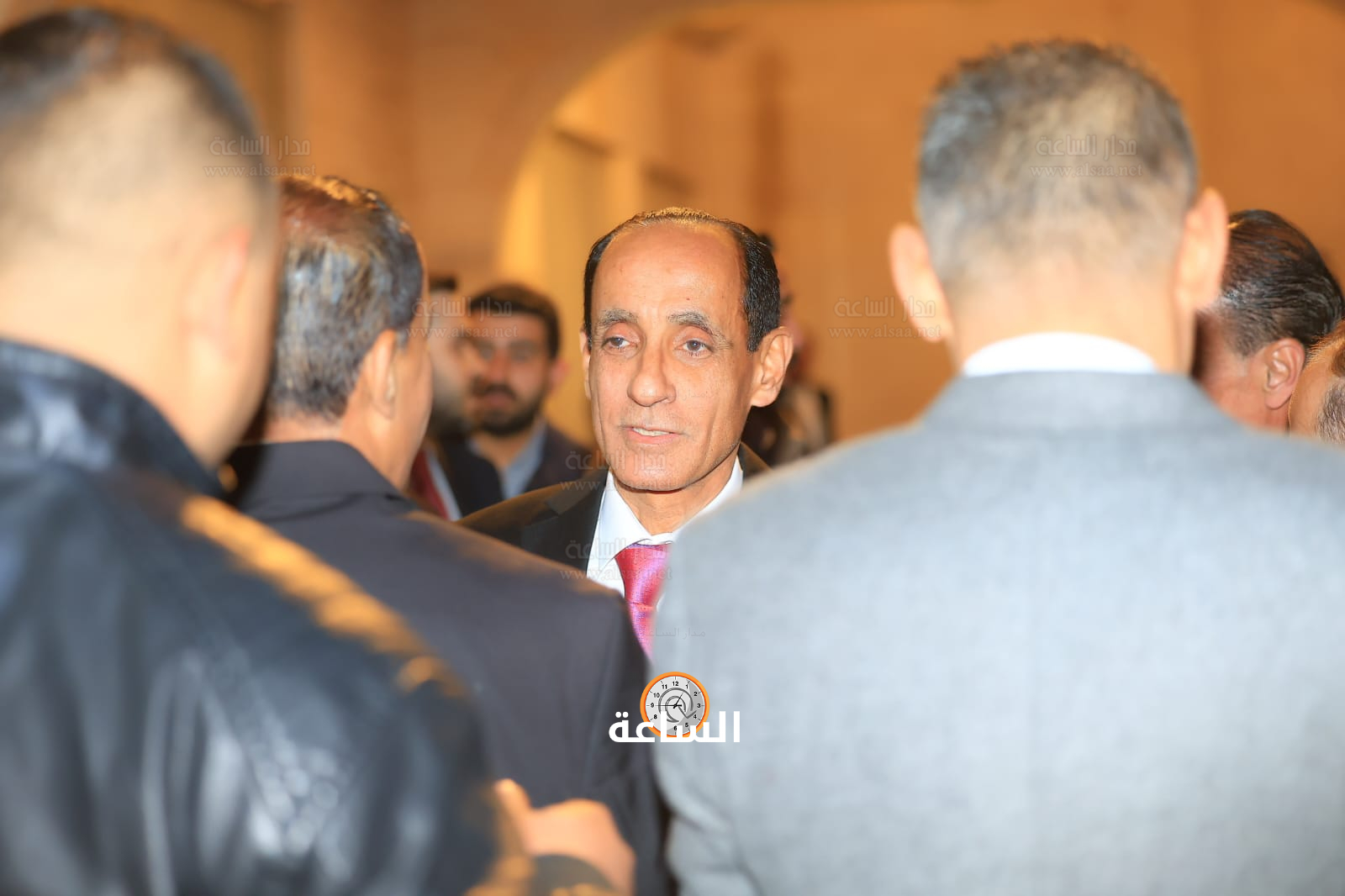 Madar Al-Saa Images 0.16546591906083552