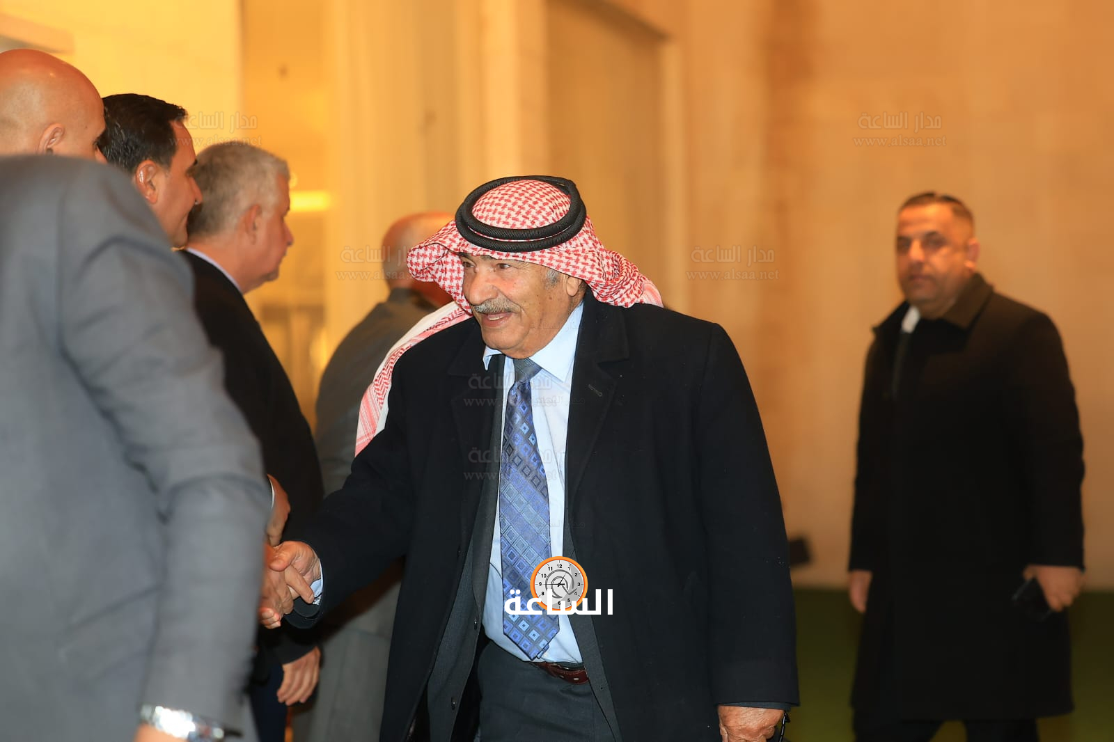 Madar Al-Saa Images 0.2700951378656772