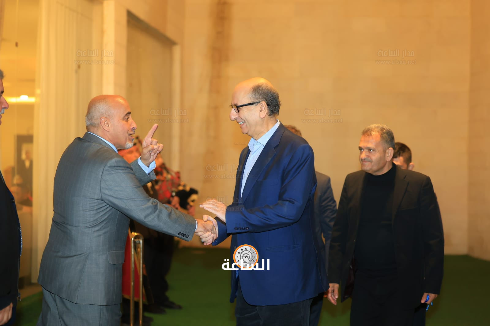 Madar Al-Saa Images 0.043600558162574576