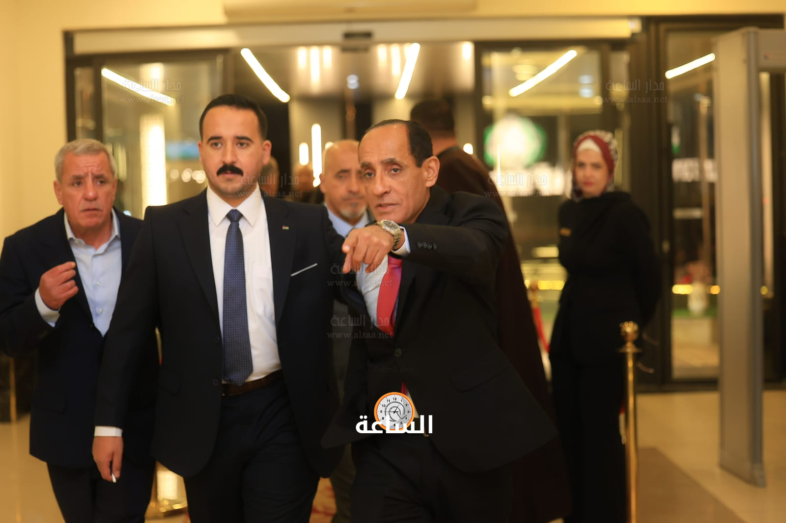 Madar Al-Saa Images 0.4466222525072172