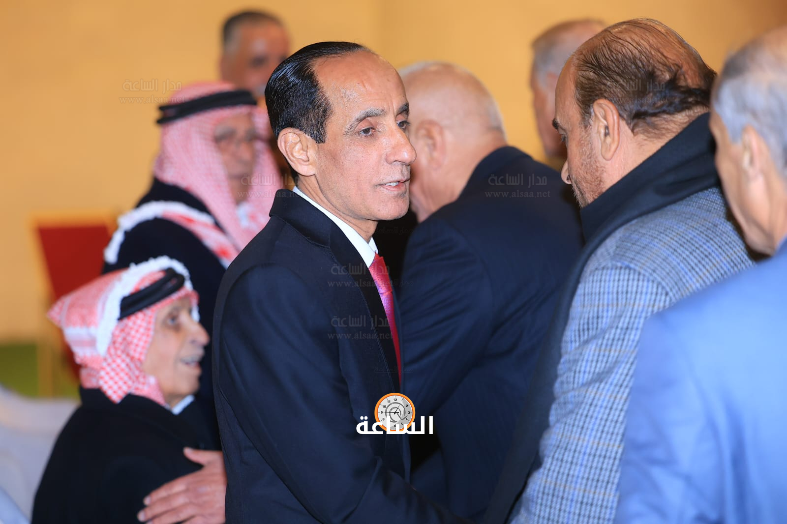 Madar Al-Saa Images 0.572180532695799