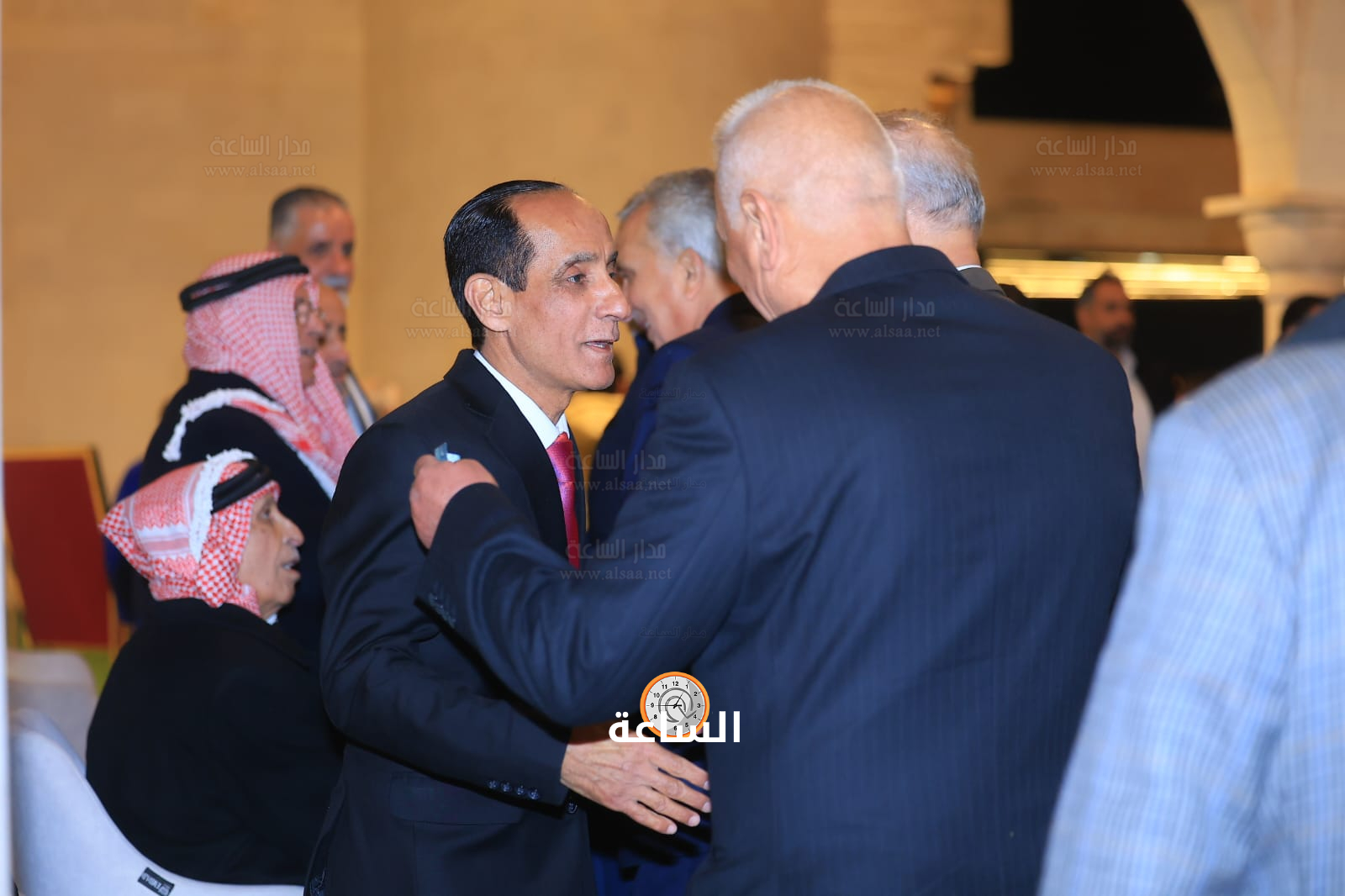 Madar Al-Saa Images 0.33915503493371535