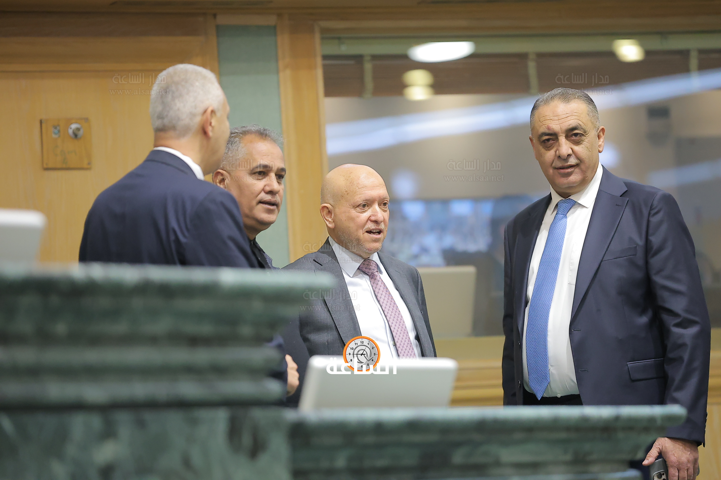 Madar Al-Saa Images 0.017611911462580676